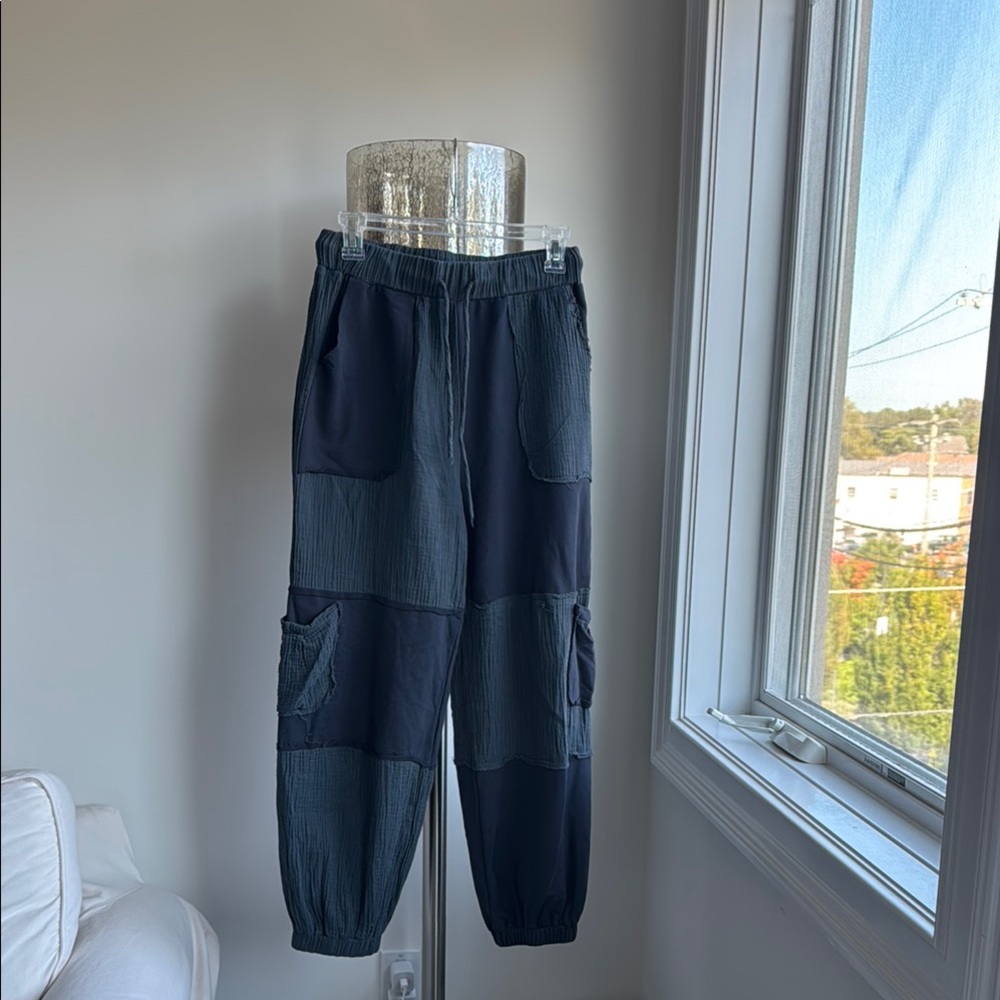 POL Women's Black and Gray Joggers